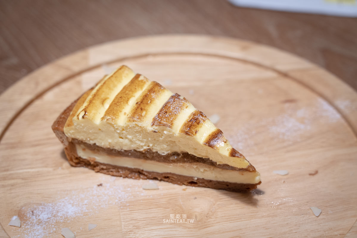 南港CITYLINK美食》貝里尼｜BELLINI必點推薦，香蒜奶酥麵包一定要點，義大利麵也好吃，但披薩略普。