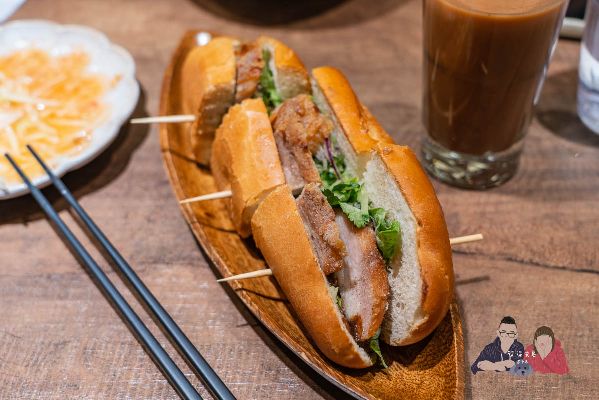 越亮Only Pho You南港citylink店》推薦點火鍋,其他餐點料是不少,但要自己再調味。 - 第20張圖 越亮 Only Pho You南港citylink店-21
