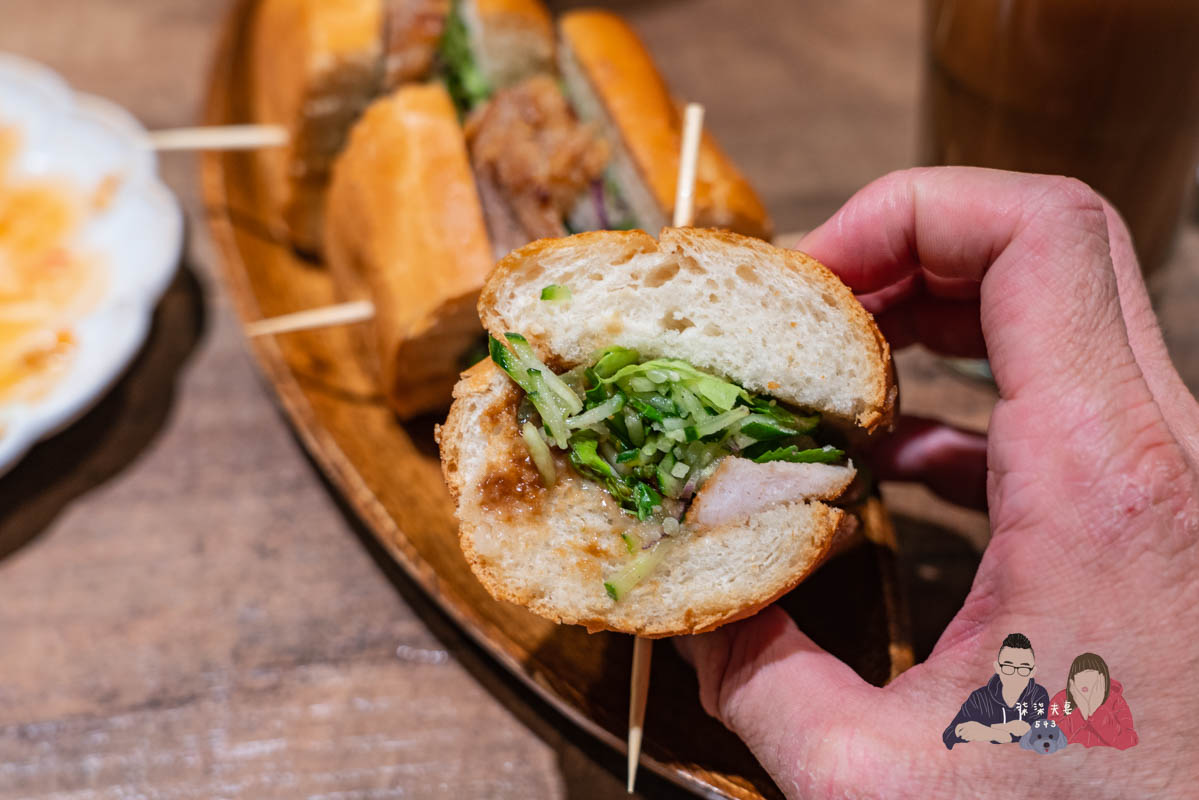 越亮Only Pho You南港citylink店》推薦點火鍋,其他餐點料是不少,但要自己再調味。 - 第23張圖 越亮 Only Pho You南港citylink店-24