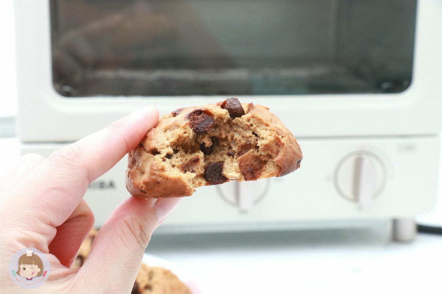 美式軟餅乾食譜》軟餅乾食譜可以搭配巧克力豆、棉花糖、OREO、Lotus、M&M’s.都很適合喔！