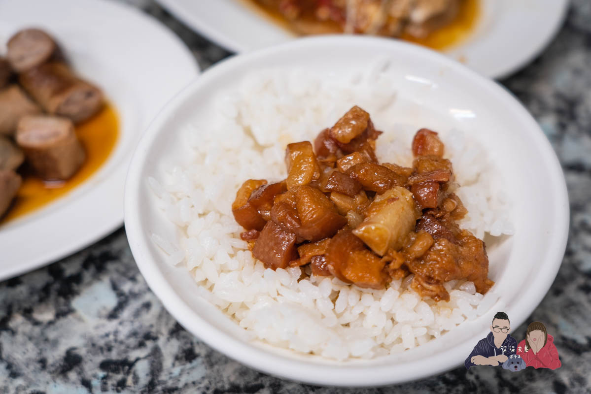 阿財虱目魚肚》評價兩極的台北宵夜排隊名店,真的有這麼誇張好吃嗎? - 第13張圖 阿財虱目魚肚魯肉飯