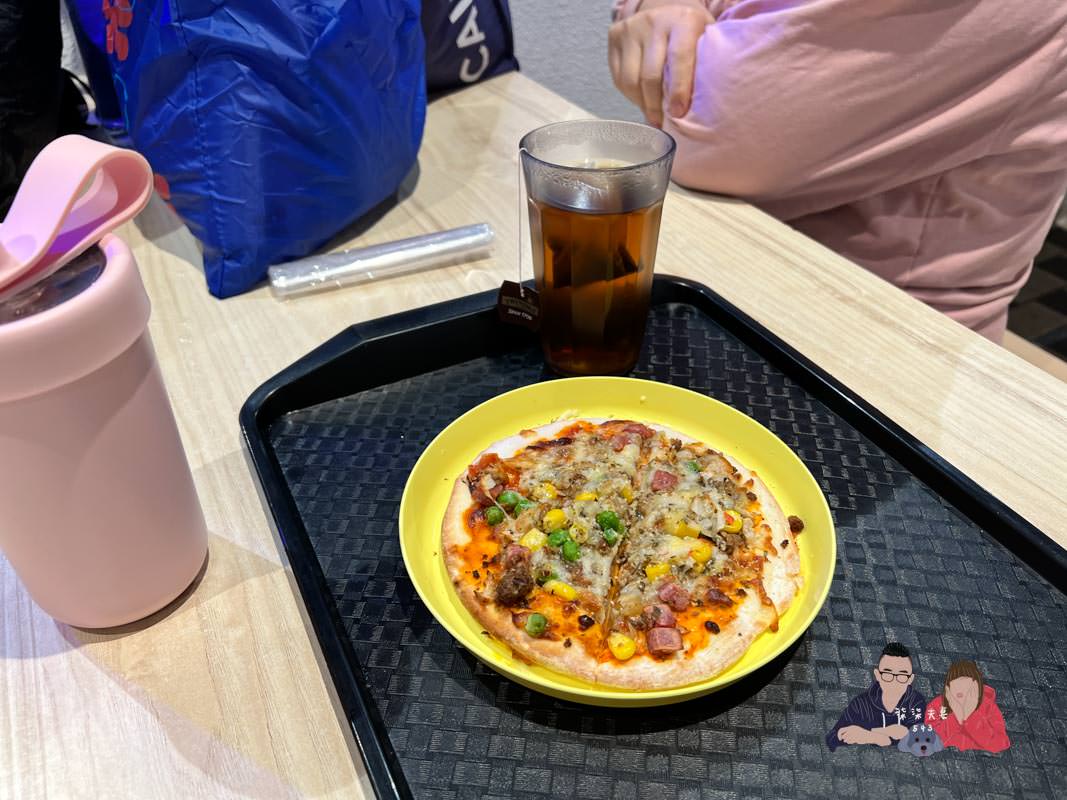 雪樂地SNOWTOWN｜台中三井親子室內景點，可以打雪仗／捏雪人／滑雪板！