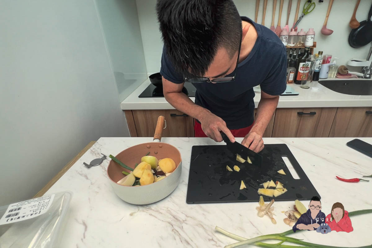 韓式醬蟹食譜》大成功!自製韓式生醃醬油螃蟹~真的好吃欸! - 第4張圖 韓式醬蟹食譜》大成功!自製韓式生醃醬油螃蟹~真的好吃欸!