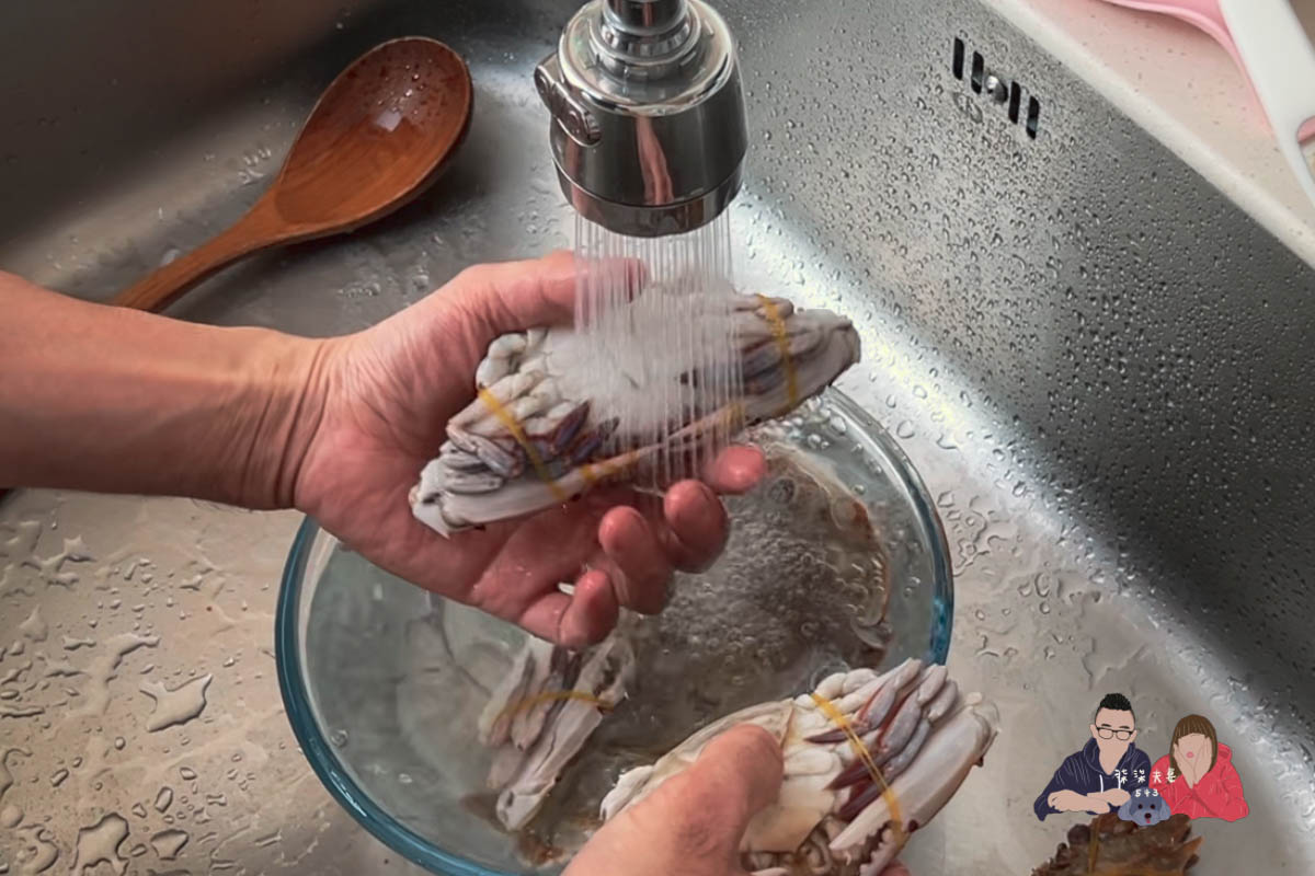 韓式醬蟹食譜》大成功!自製韓式生醃醬油螃蟹~真的好吃欸! - 第12張圖 韓式醬蟹食譜》大成功!自製韓式生醃醬油螃蟹~真的好吃欸!