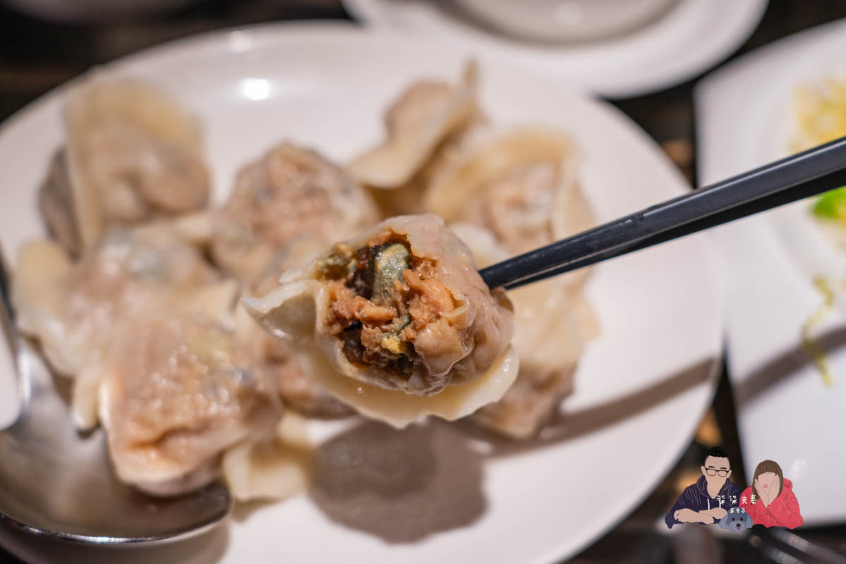 餡老滿南港店》是餃子店也可以是聚餐大菜館,餐點都好吃欸! - 第1張圖 餡老滿南港店