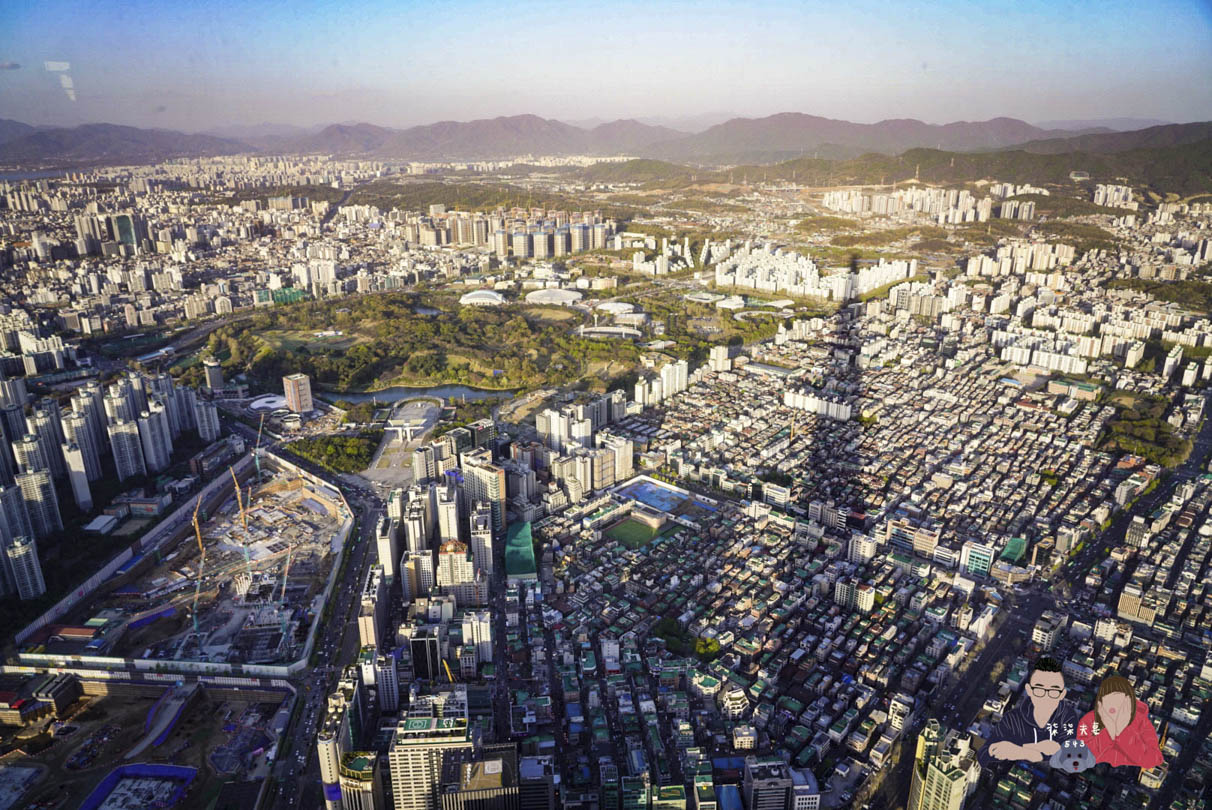 首爾樂天世界塔SEOUL SKY》夜景控必訪的金氏世界紀錄世界最高透明地板觀景台! - 第36張圖 首爾樂天世界塔SEOUL SKY (46)