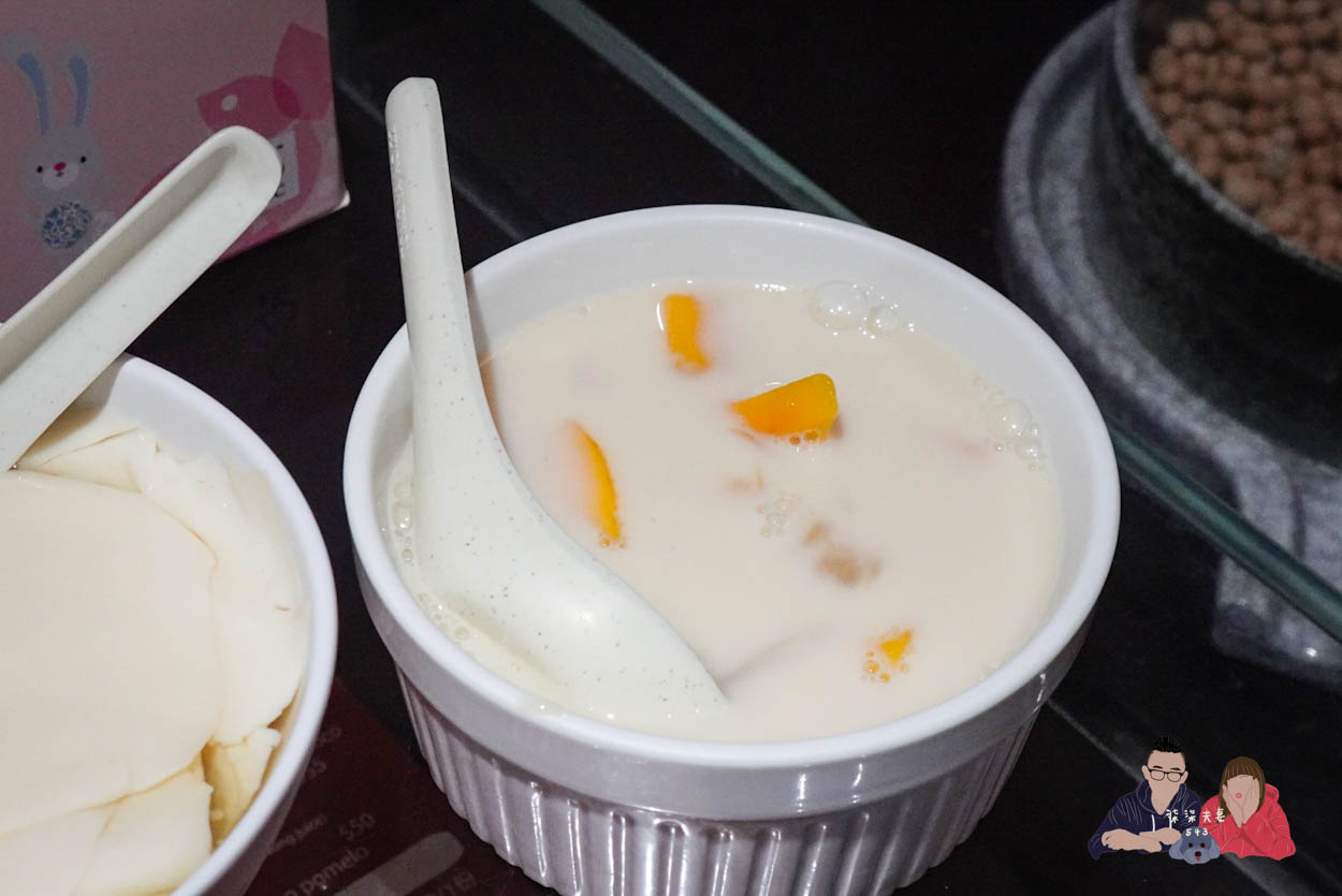 夢想豆花》偶然路過的中環周邊甜品店,豆漿版楊枝甘露還不錯。 - 第9張圖 香港中環夢想豆花 (7)