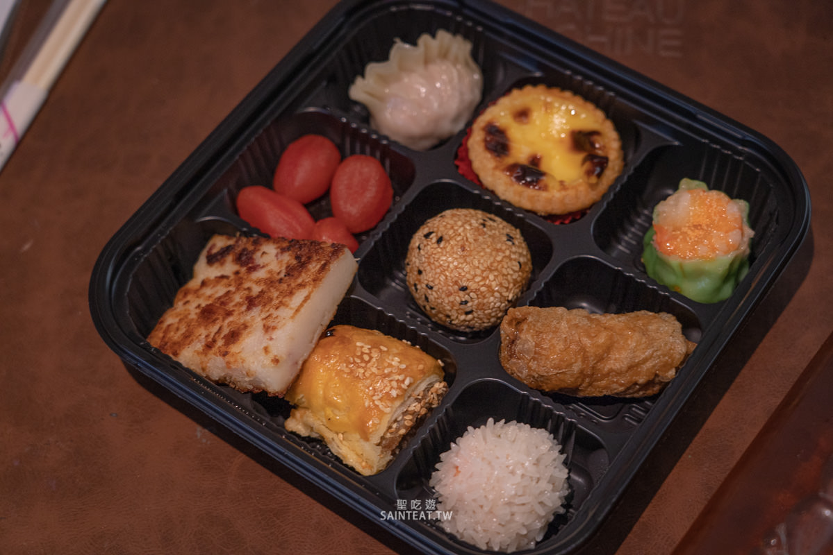 高雄翰品防疫外帶便當》港都茶樓港點九宮格｜真的划算好吃欸，可惜我不是高雄人，不然隔三差五就來買！！