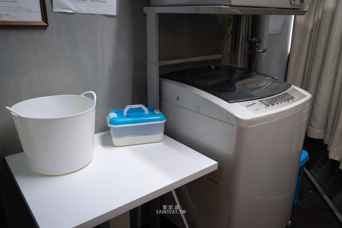 高雄翰品酒店》鹽埕愛河旁平價住宿，居然有免費啤酒喝到飽！