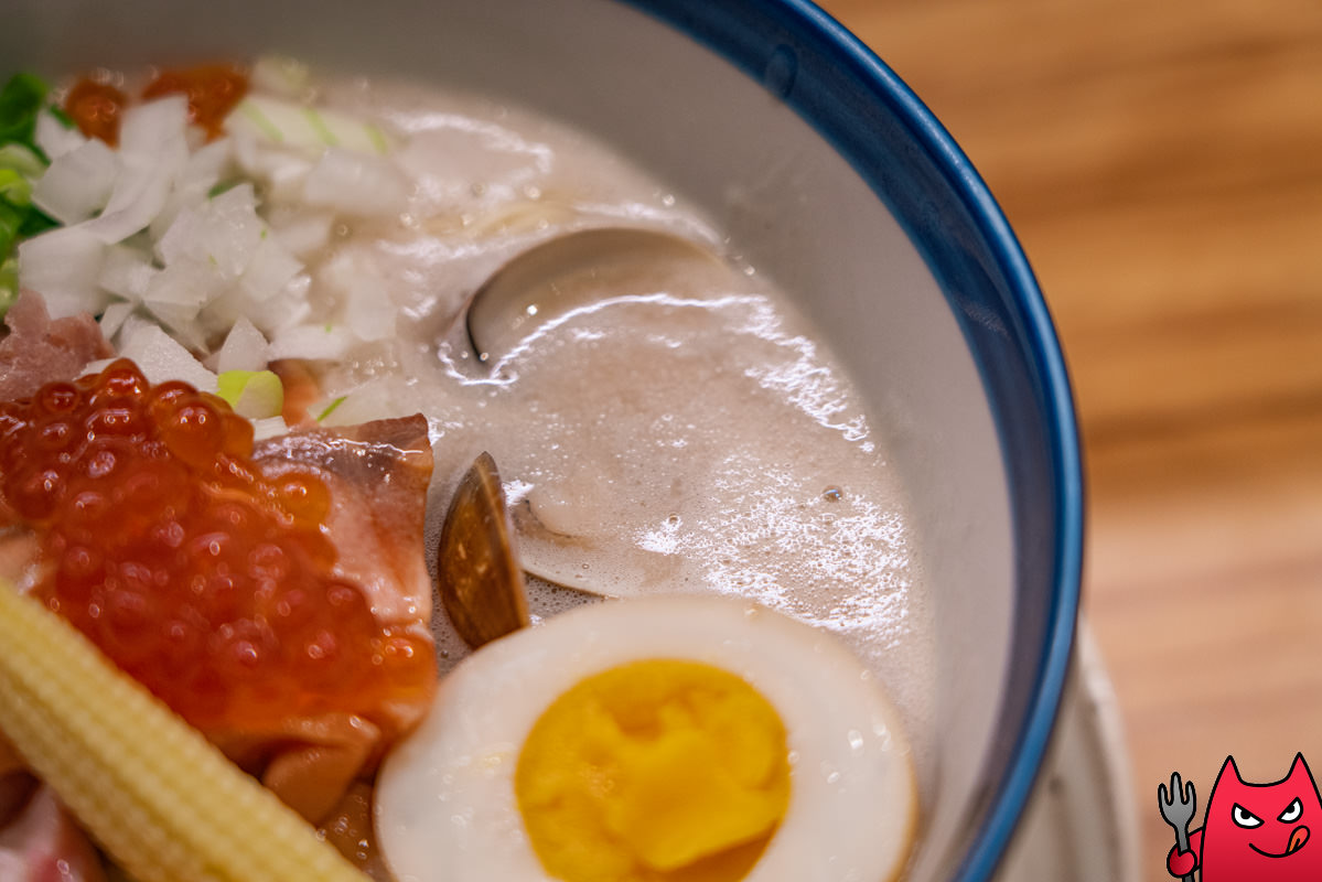 台中拉麵推薦》鮭の大助｜特濃鮭白湯加飯真的是有夠爽，獨樹一格的鮭白湯拉麵！