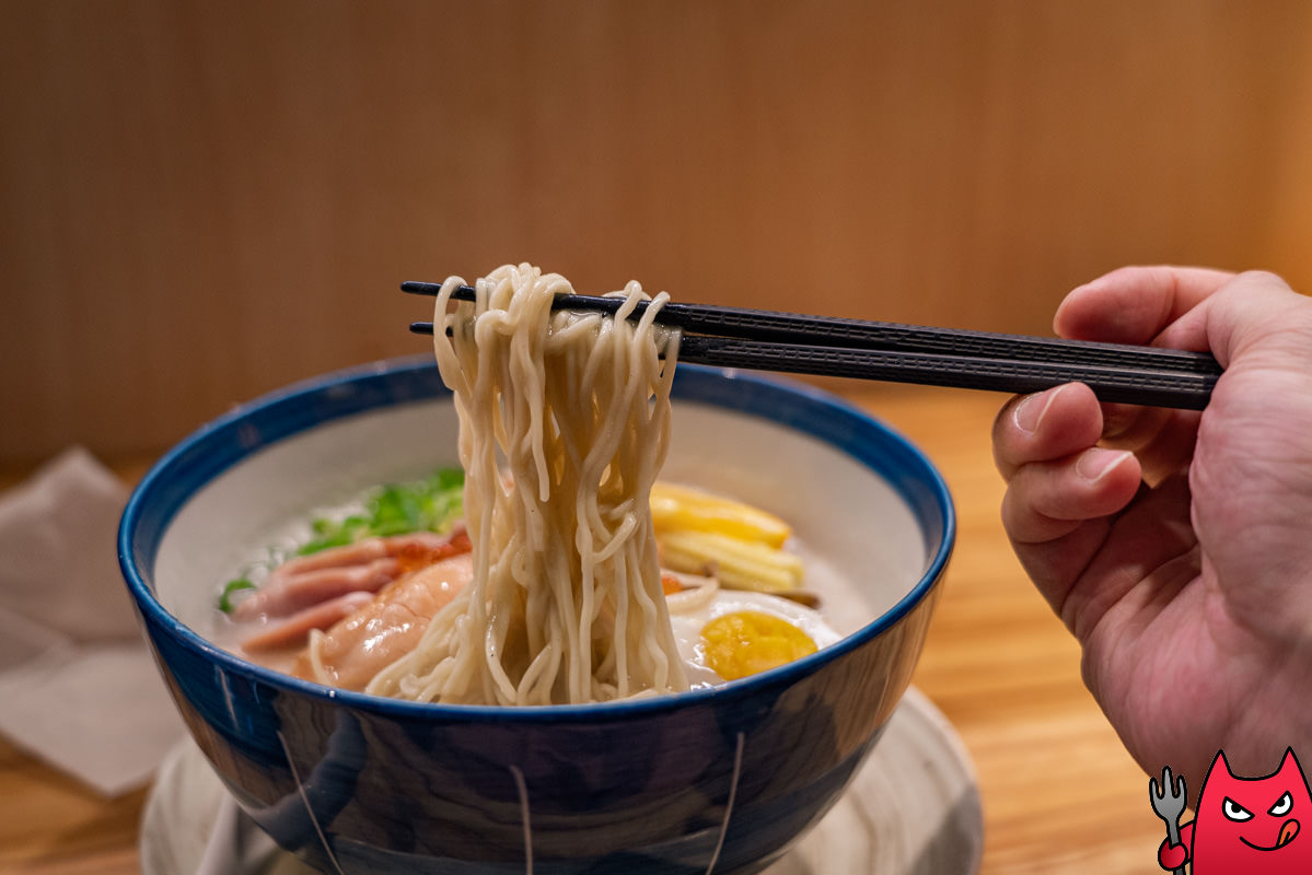 台中拉麵推薦》鮭の大助｜特濃鮭白湯加飯真的是有夠爽，獨樹一格的鮭白湯拉麵！