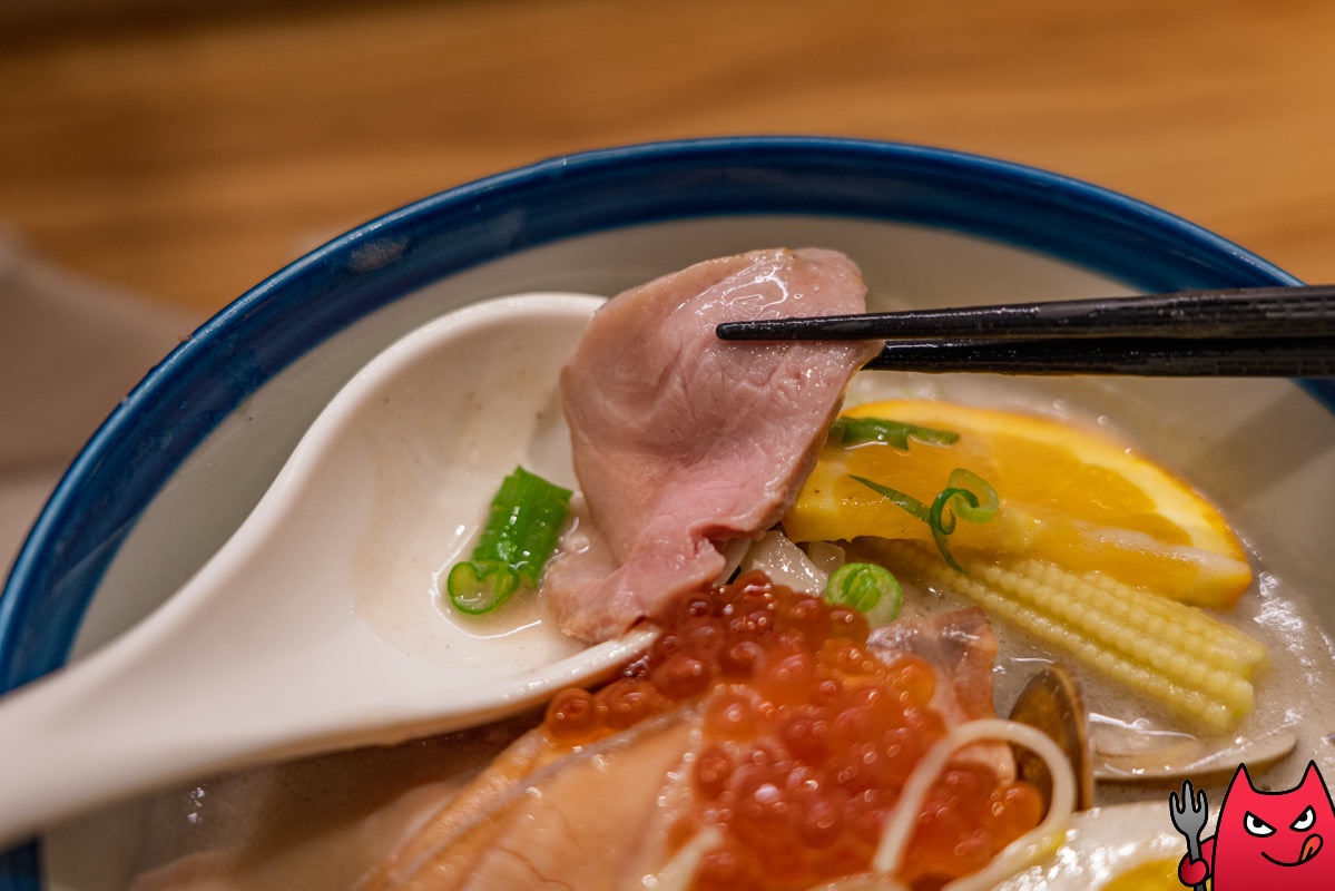 台中拉麵推薦》鮭の大助｜特濃鮭白湯加飯真的是有夠爽，獨樹一格的鮭白湯拉麵！