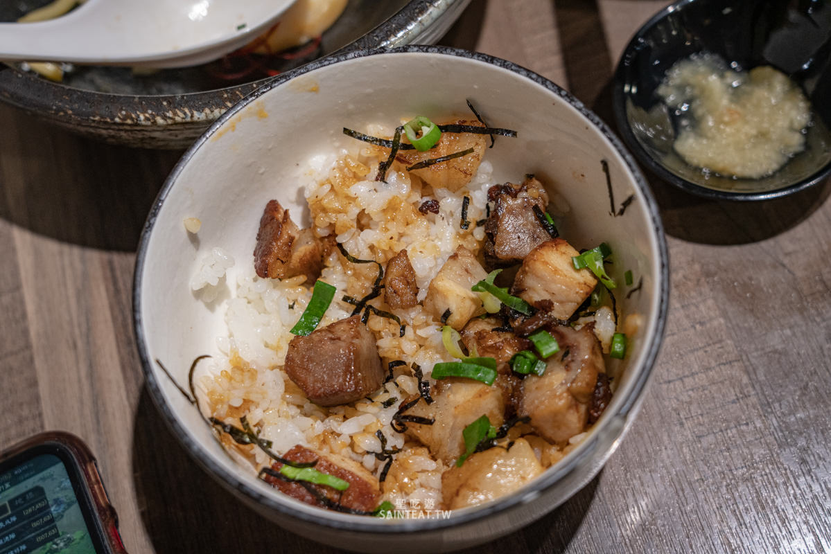 麵屋輝》台北拉麵推薦|炸雞完美,無懈可擊的好吃!但拉麵我覺得沒那麼出色。 - 第23張圖 麵屋輝》台北拉麵推薦|炸雞完美,無懈可擊的好吃!但拉麵我覺得沒那麼出色。