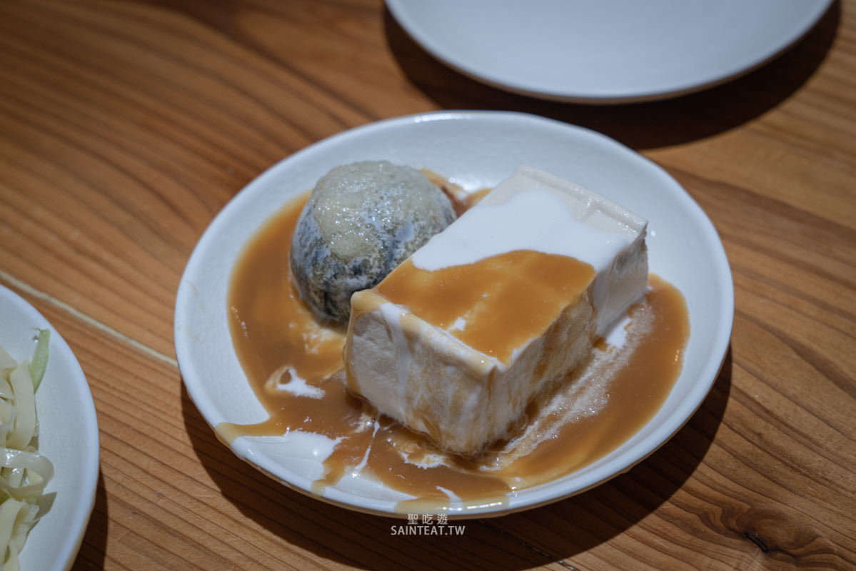 黃記涼麵涼圓》google評論超人氣推薦的嘉義美食，我自己是覺得中規中矩啦！