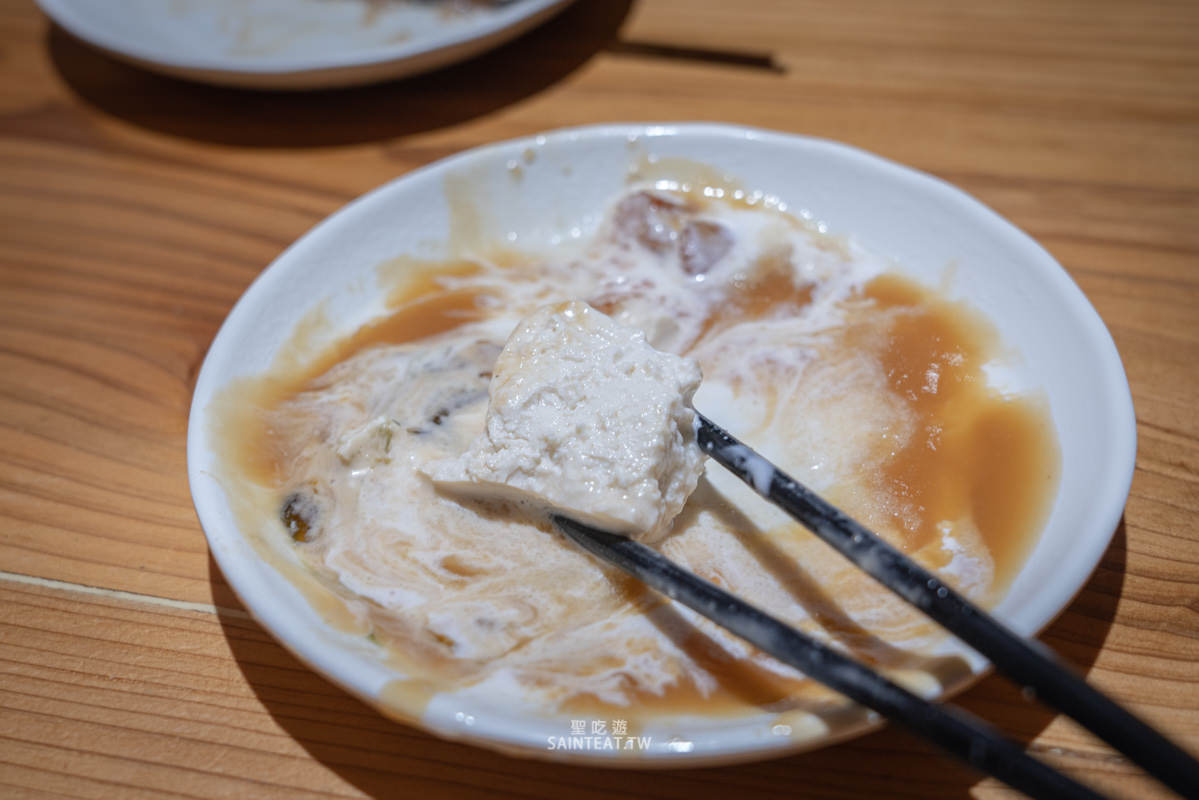 黃記涼麵涼圓》google評論超人氣推薦的嘉義美食，我自己是覺得中規中矩啦！