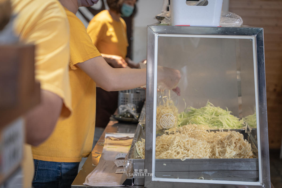 黃記涼麵涼圓》google評論超人氣推薦的嘉義美食，我自己是覺得中規中矩啦！