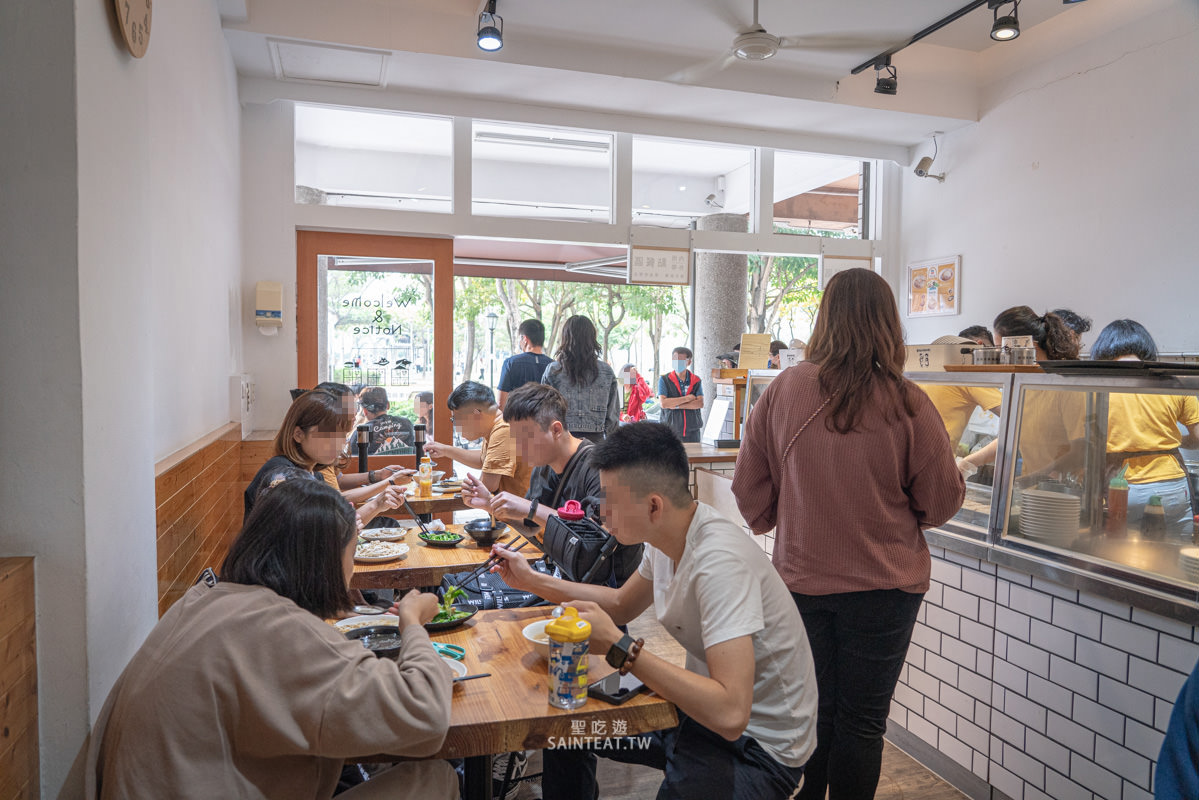 黃記涼麵涼圓》google評論超人氣推薦的嘉義美食，我自己是覺得中規中矩啦！