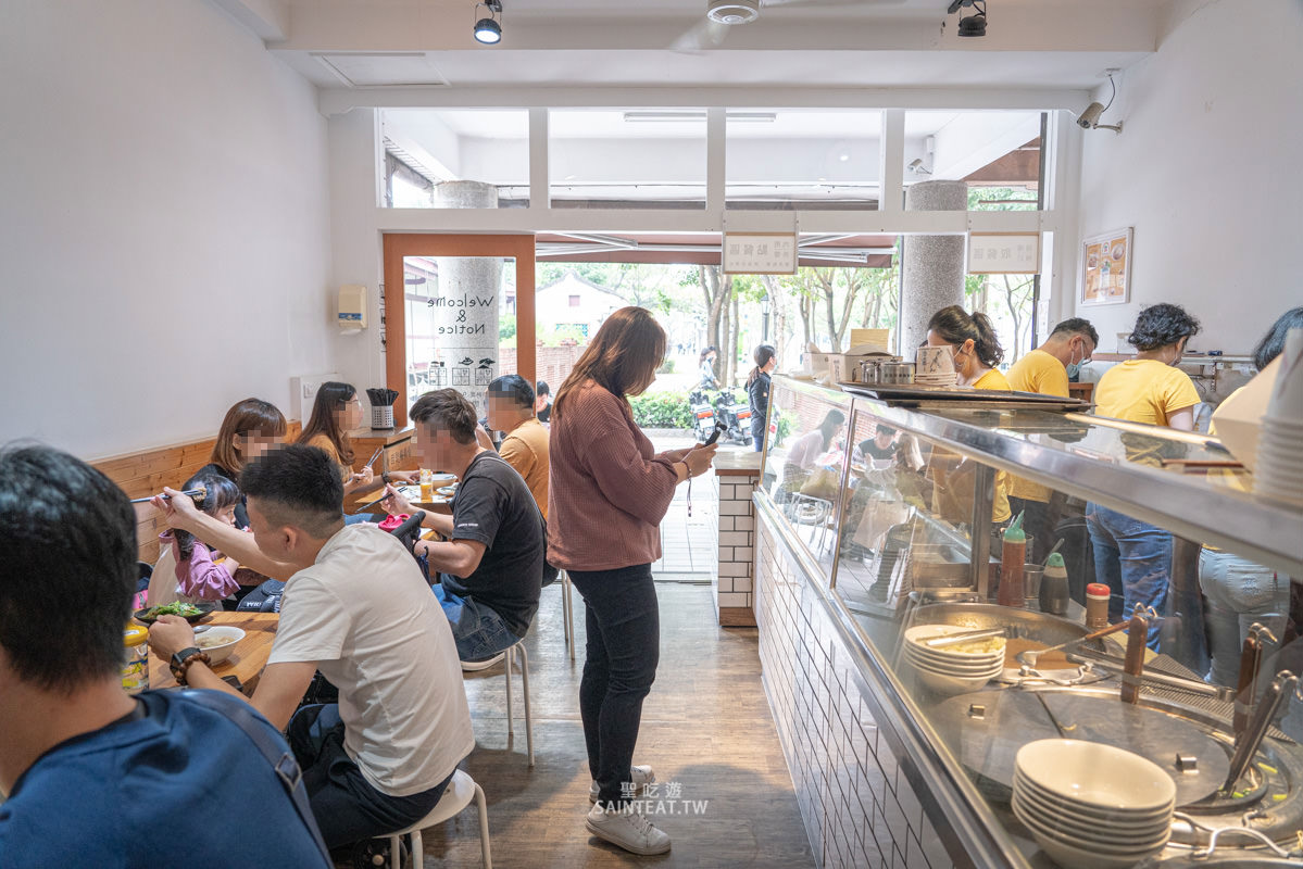 黃記涼麵涼圓》google評論超人氣推薦的嘉義美食，我自己是覺得中規中矩啦！