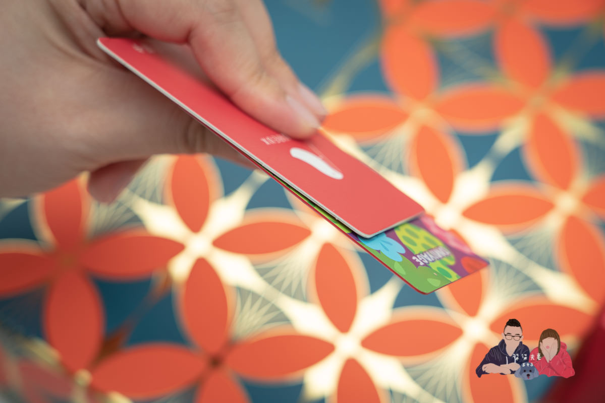 AMOUREUX暖法菓子》台中喜餅極度推薦！從外盒到餅乾，所有細節都做到極致的喜餅禮盒！