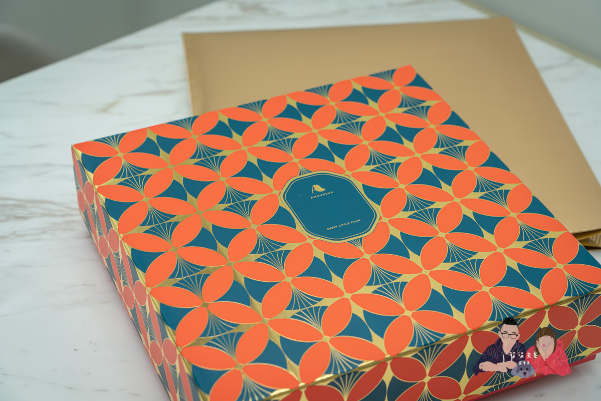 AMOUREUX暖法菓子》台中喜餅極度推薦！從外盒到餅乾，所有細節都做到極致的喜餅禮盒！