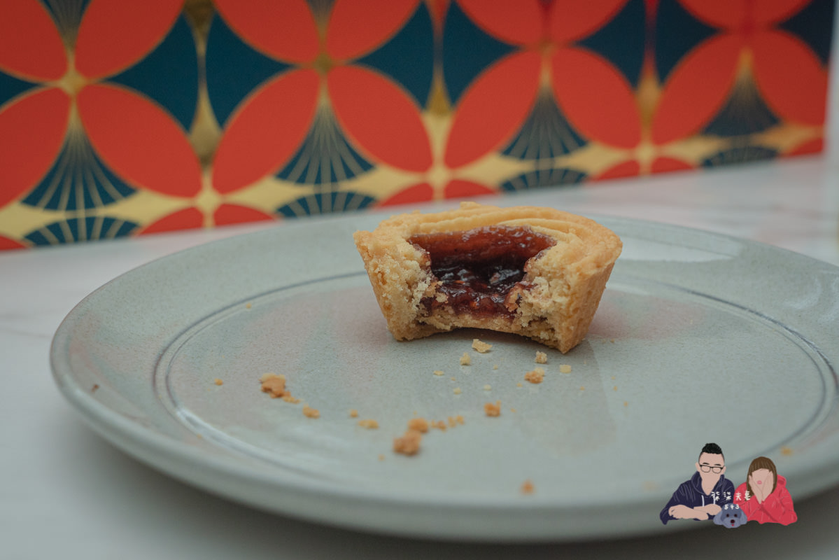 AMOUREUX暖法菓子》台中喜餅極度推薦！從外盒到餅乾，所有細節都做到極致的喜餅禮盒！