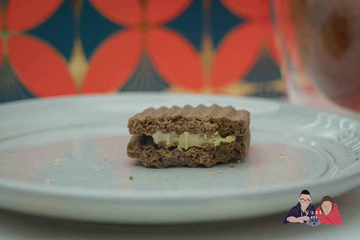 AMOUREUX暖法菓子》台中喜餅極度推薦！從外盒到餅乾，所有細節都做到極致的喜餅禮盒！