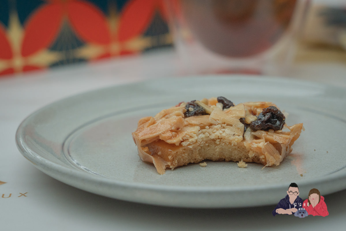 AMOUREUX暖法菓子》台中喜餅極度推薦！從外盒到餅乾，所有細節都做到極致的喜餅禮盒！