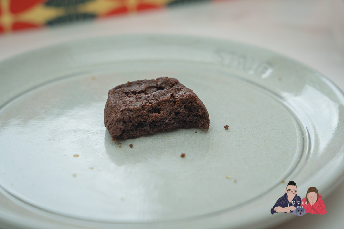 AMOUREUX暖法菓子》台中喜餅極度推薦！從外盒到餅乾，所有細節都做到極致的喜餅禮盒！