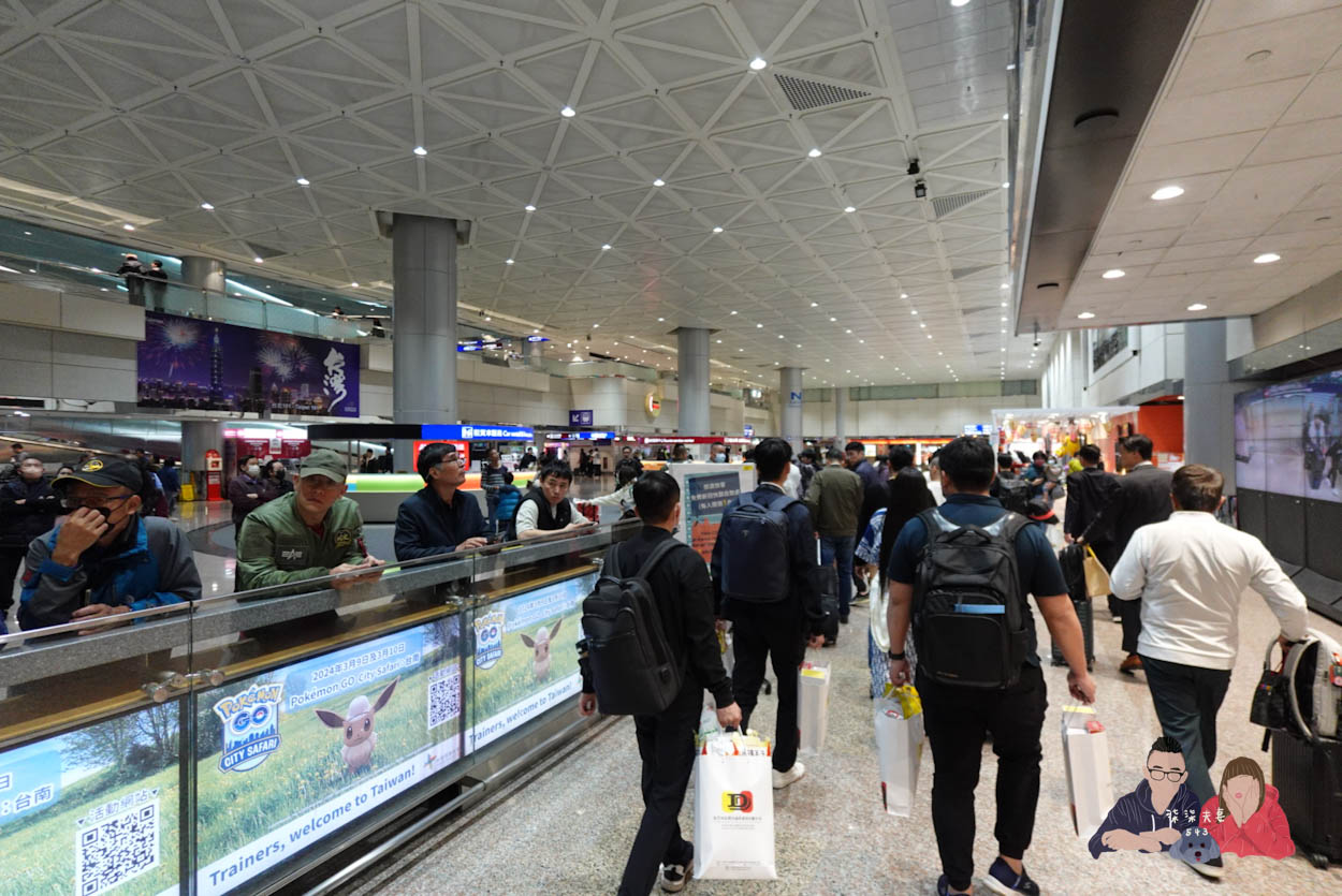 入境大廳往P4停車場 (8)