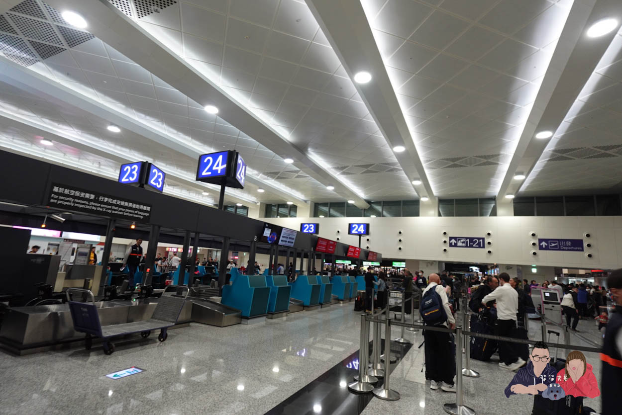 桃園機場P4停車場前往第一航廈 (3)