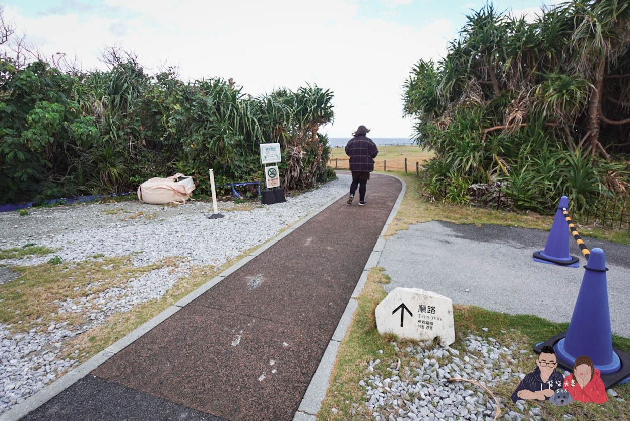 萬座毛》沖繩北部必訪象鼻岩景點,巴士交通/停車/景觀介紹~ - 第8張圖 萬座毛 (10)