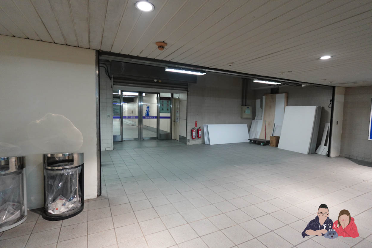 P4停車場往二航廈報到大廳 (5)
