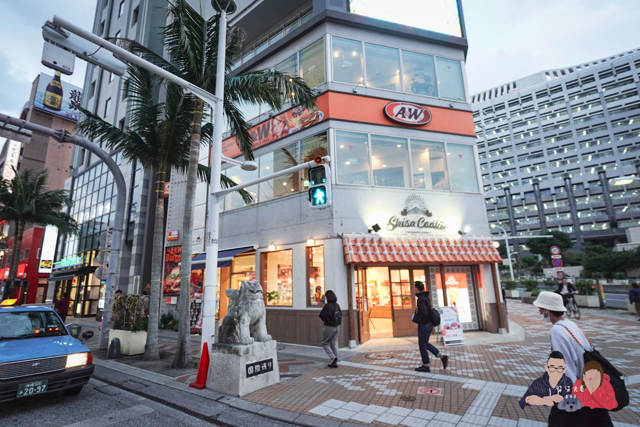 沖繩A&W漢堡》沖繩旅遊必吃經典速食連鎖店,正宗美式漢堡好吃欸! - 第2張圖 沖繩A&W漢堡 (1)