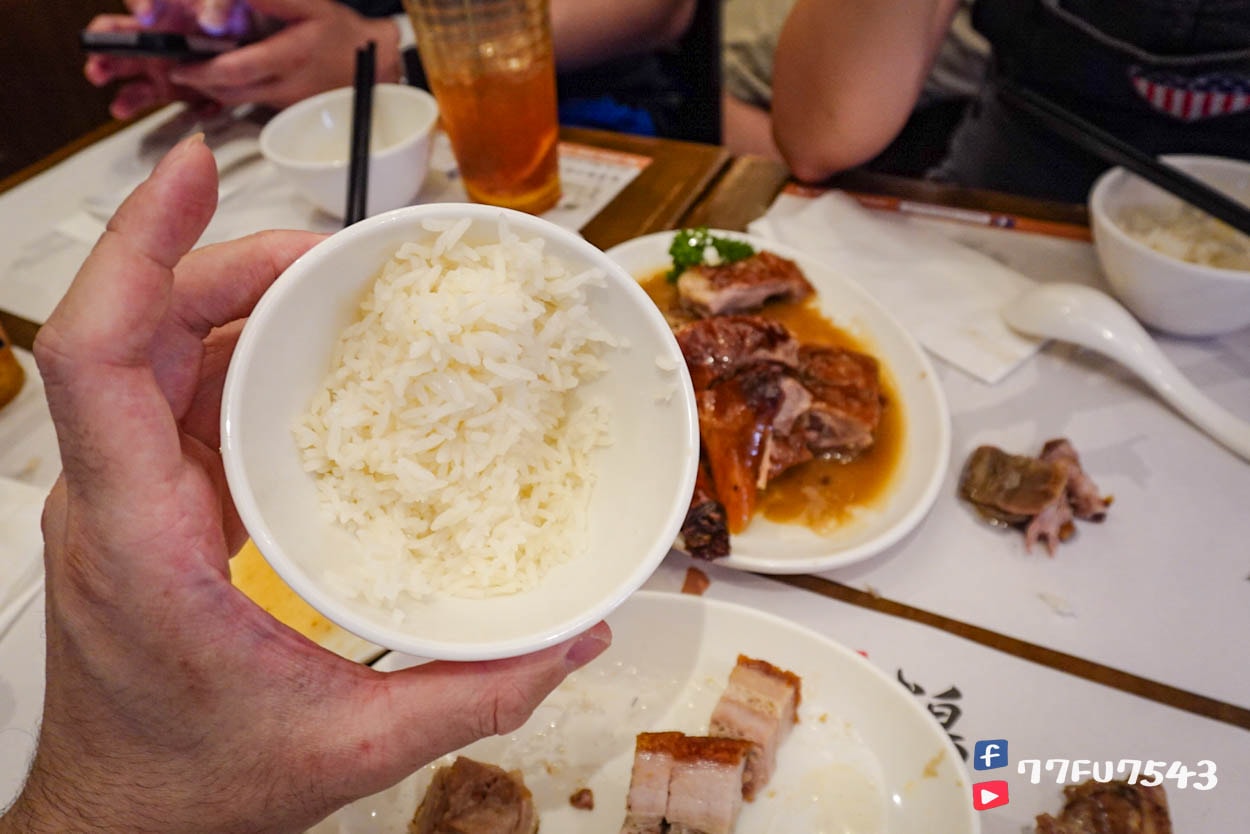 甘牌燒鵝》連續10年米其林一星，內用排隊1小時、外帶只要5分鐘，吃起來真的有差嗎？