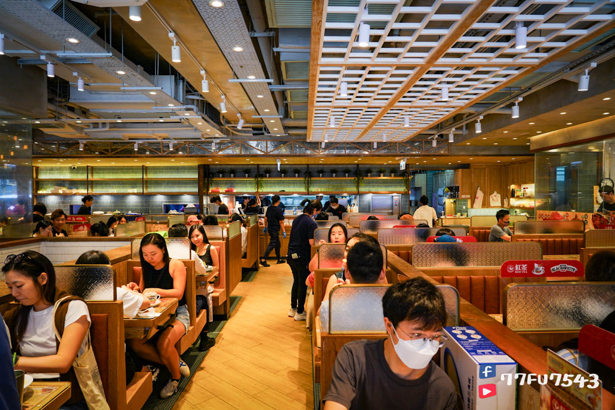 紅茶冰室尖沙咀店》小紅書超夯名店,一組鎮店之寶冰火波蘿油搭紅茶冰30元推薦必點! - 第9張圖 紅茶冰室尖沙咀 (39)