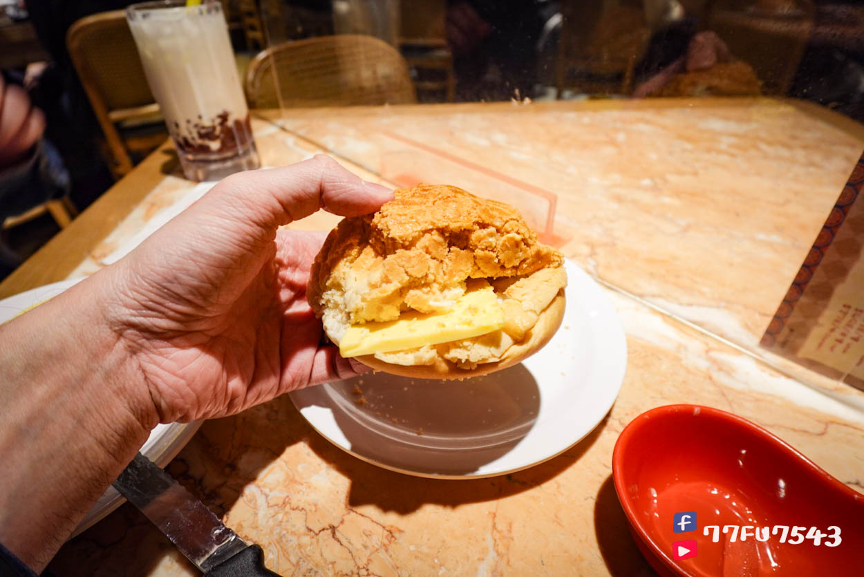 紅茶冰室尖沙咀店》小紅書超夯名店,一組鎮店之寶冰火波蘿油搭紅茶冰30元推薦必點! - 第25張圖 紅茶冰室尖沙咀 (8)