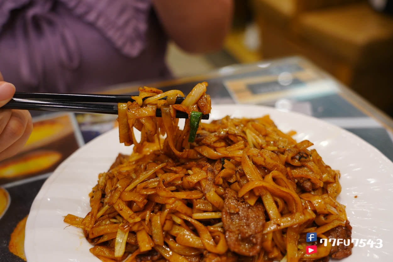 九龍餐室》尖沙咀站旁一律開到宵夜場的餐廳,生意超好,但附近其實有更好的宵夜選擇! - 第8張圖 九龍餐室 (6)