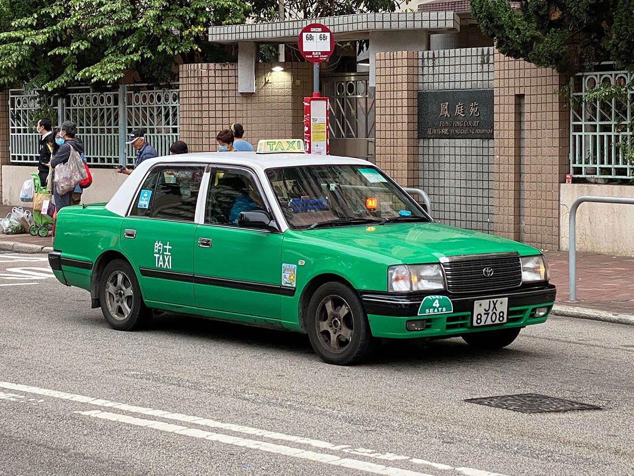 1920px-JX8708(Hong_Kong_New_Territories_Taxi)_17-03-2020