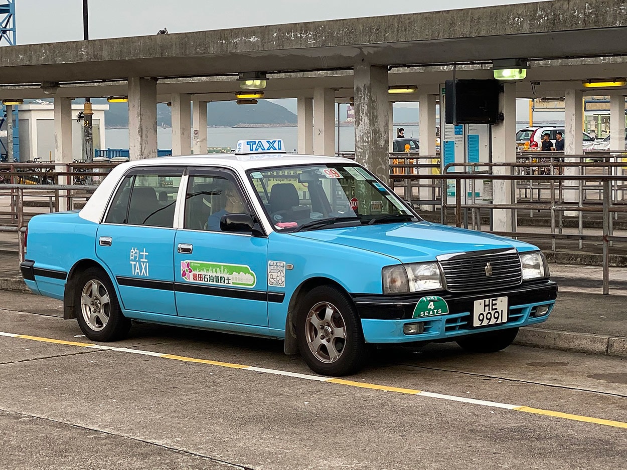 HE9991(Hong_Kong_Lantau_Taxi)_22-05-2020