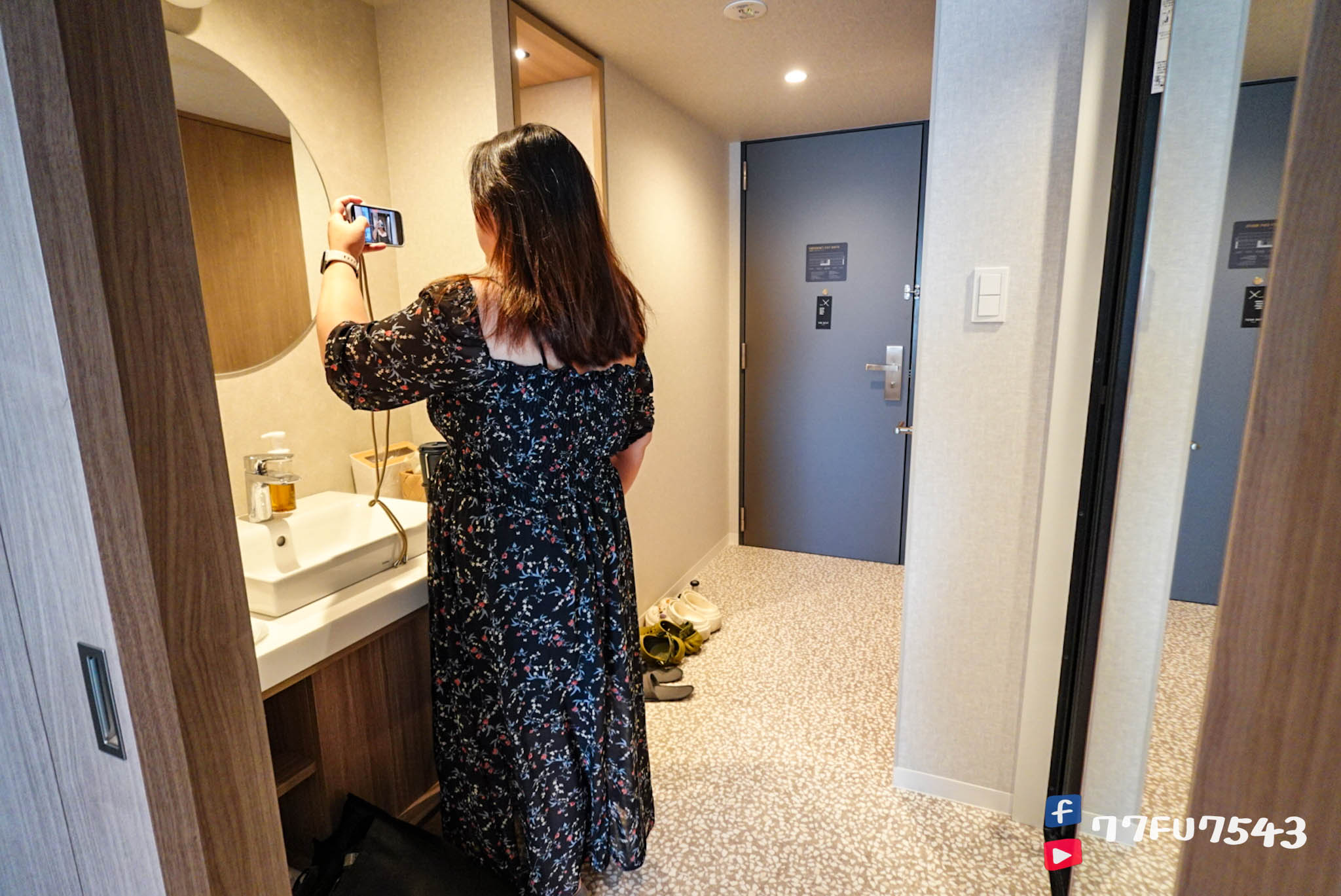 【The Nest Naha】沖繩市區 2025 全新開幕設計飯店!無邊際泳池 x Happy Hour 免費酒水,那霸住宿 CP 值新秀 - 第11張圖 THE NEST NAHA 玄關與洗手台空間
