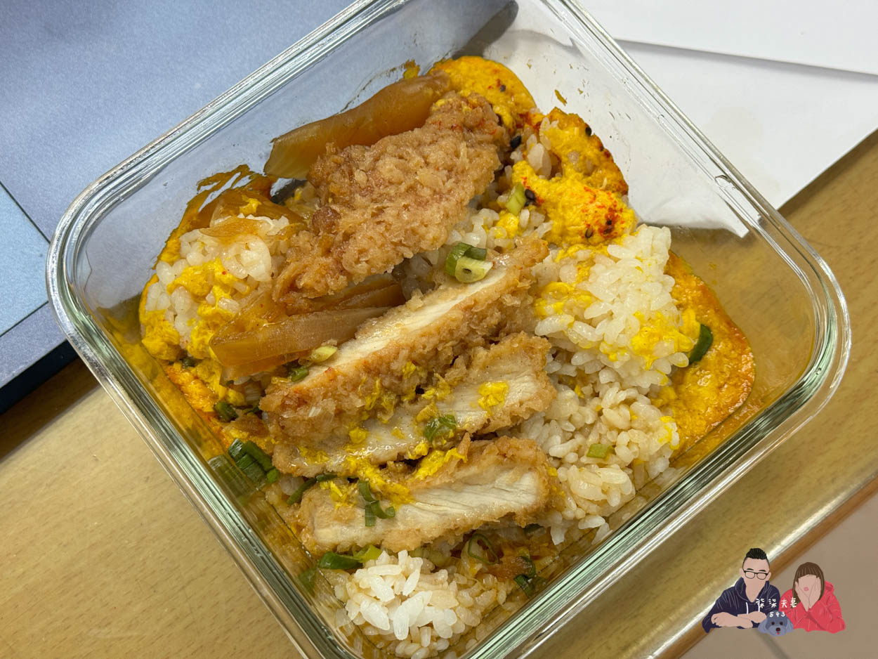 7-11微波食品/甜點筆記》吃過的10項食物評比大集合,靠i珍食吃遍超商美食!- 持續增加中 - 第13張圖 7-11龍豬玉璧黃金炸豬排玉子丼 (2)