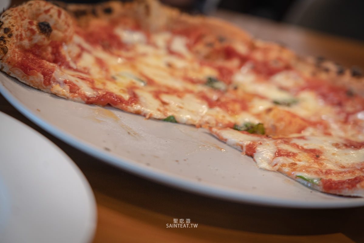 汐止義式餐廳推薦》Gira Pizza 旋轉披薩|好吃的正宗義大利披薩,可惜要搬離汐止啦,汐止還會有正統的義大利披薩嗎? - 第11張圖 汐止義式餐廳推薦》Gira Pizza 旋轉披薩|好吃的正宗義大利披薩,可惜要搬離汐止啦,汐止還會有正統的義大利披薩嗎?