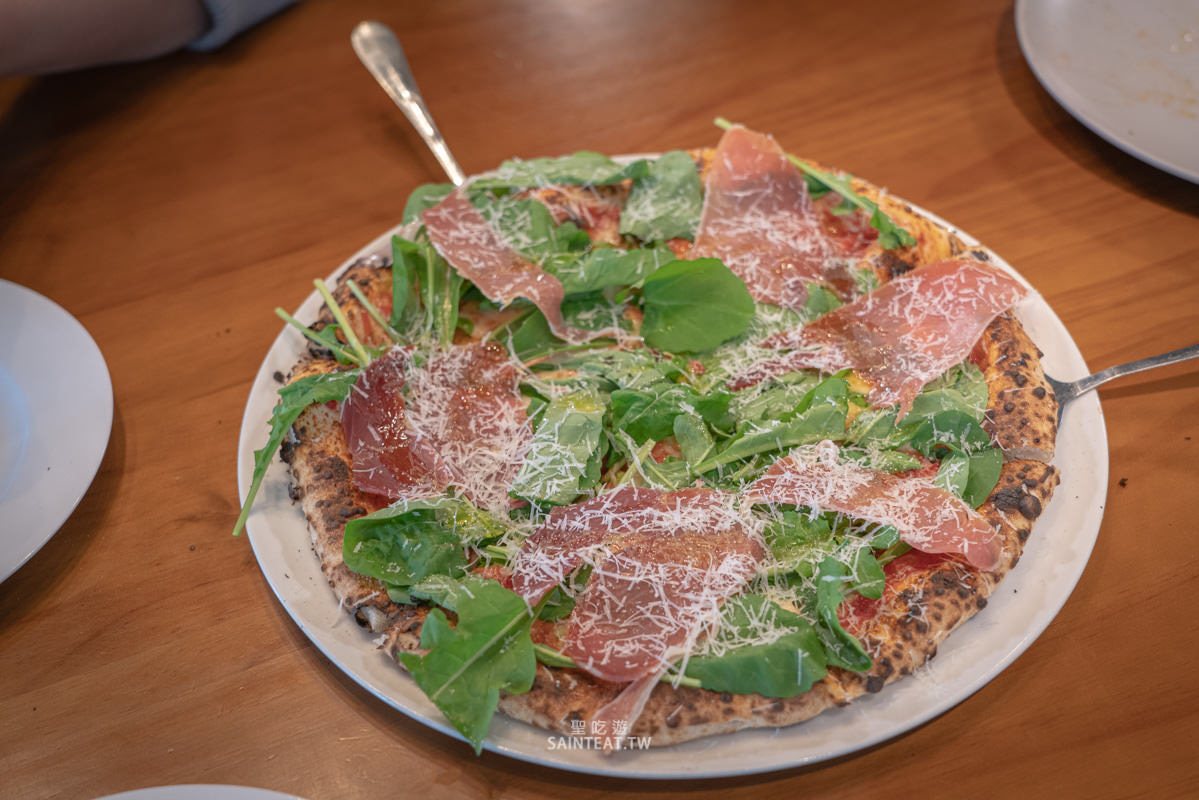 汐止義式餐廳推薦》Gira Pizza 旋轉披薩|好吃的正宗義大利披薩,可惜要搬離汐止啦,汐止還會有正統的義大利披薩嗎? - 第12張圖 汐止義式餐廳推薦》Gira Pizza 旋轉披薩|好吃的正宗義大利披薩,可惜要搬離汐止啦,汐止還會有正統的義大利披薩嗎?