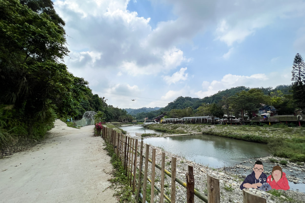 台中寵物景點》HIONE啵比星球｜寵物親子友善樂園，居然敢號稱寵物版的迪士尼？認真？