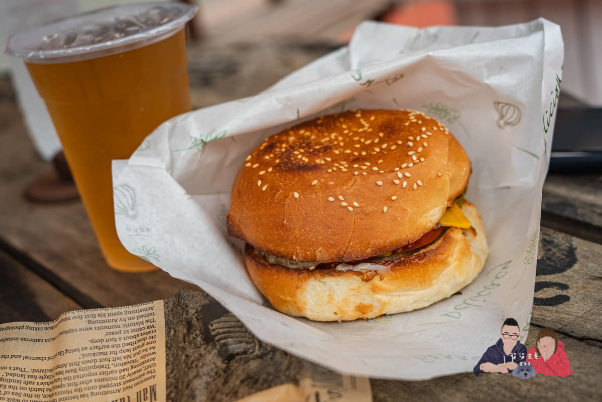台中寵物景點》HIONE啵比星球｜寵物親子友善樂園，居然敢號稱寵物版的迪士尼？認真？