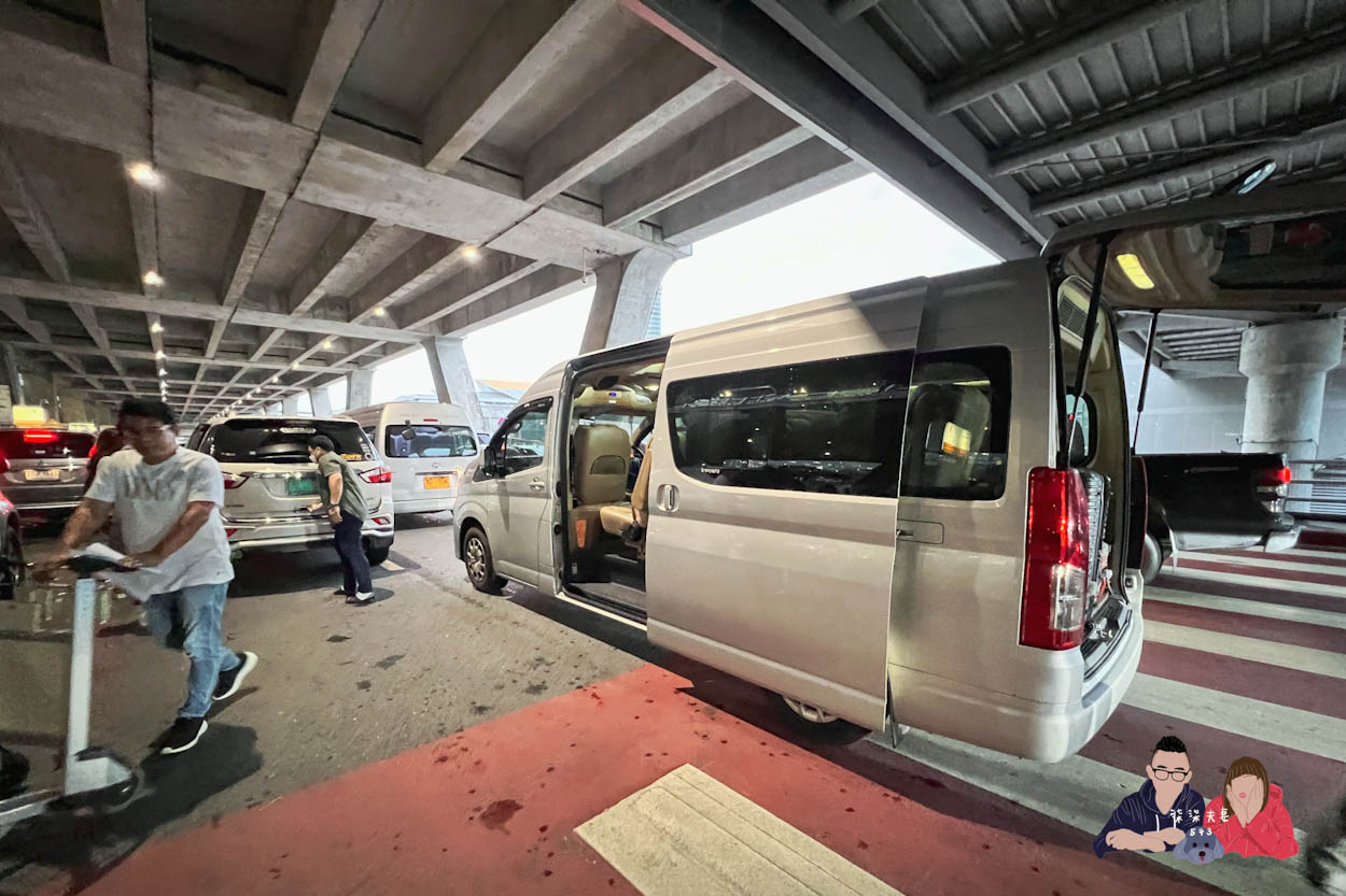 KLOOK曼谷機場接送評價》11人座超划算,泰國素萬那普機場實際搭乘經驗分享。 - 第15張圖 KLOOK曼谷機場接送 (11)