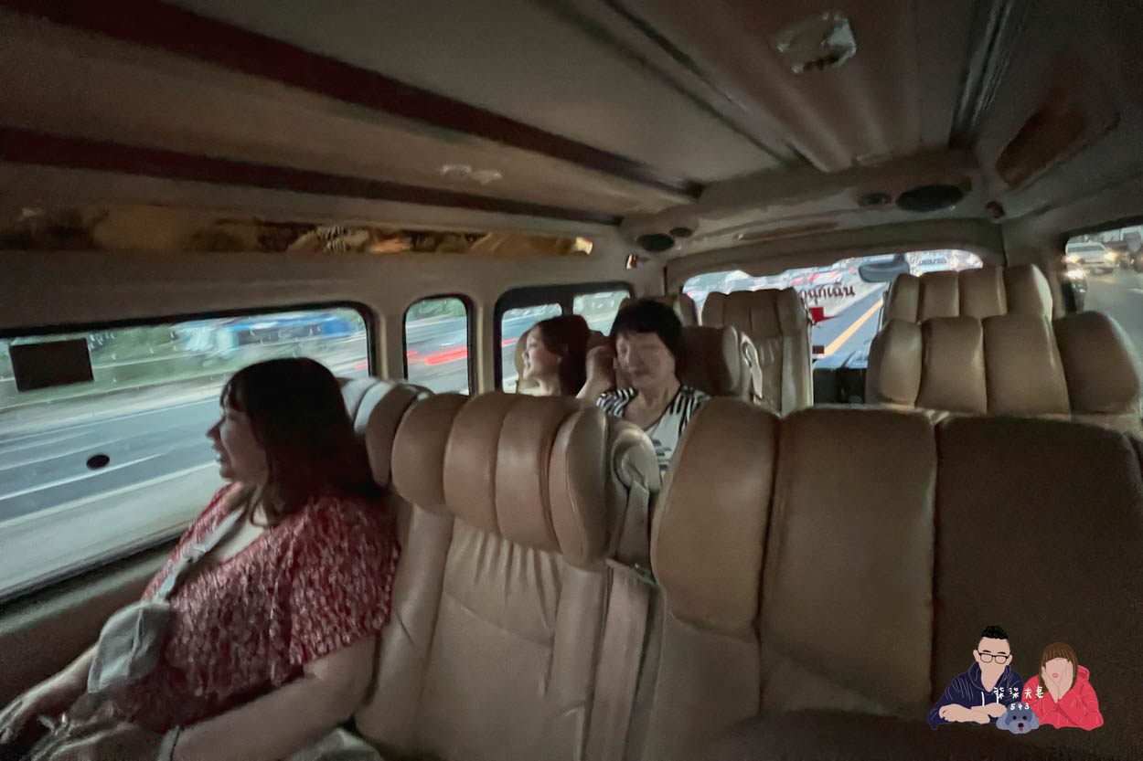 KLOOK曼谷機場接送評價》11人座超划算,泰國素萬那普機場實際搭乘經驗分享。 - 第16張圖 KLOOK曼谷機場接送 (14)