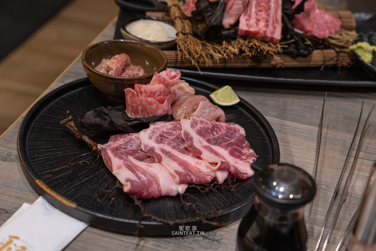 KODO和牛燒肉》二訪!台中燒肉推薦,超超超超好吃的和牛燒烤,而且全程桌邊幫烤!! - 第53張圖 KODO和牛燒肉》二訪!台中燒肉推薦,超超超超好吃的和牛燒烤,而且全程桌邊幫烤!!