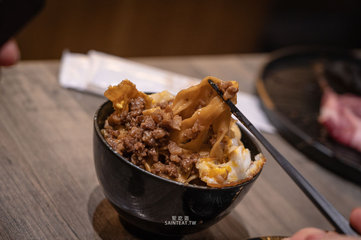 KODO和牛燒肉》二訪!台中燒肉推薦,超超超超好吃的和牛燒烤,而且全程桌邊幫烤!! - 第35張圖 KODO和牛燒肉》二訪!台中燒肉推薦,超超超超好吃的和牛燒烤,而且全程桌邊幫烤!!