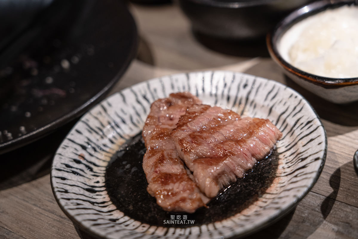 KODO和牛燒肉》二訪!台中燒肉推薦,超超超超好吃的和牛燒烤,而且全程桌邊幫烤!! - 第51張圖 KODO和牛燒肉》二訪!台中燒肉推薦,超超超超好吃的和牛燒烤,而且全程桌邊幫烤!!